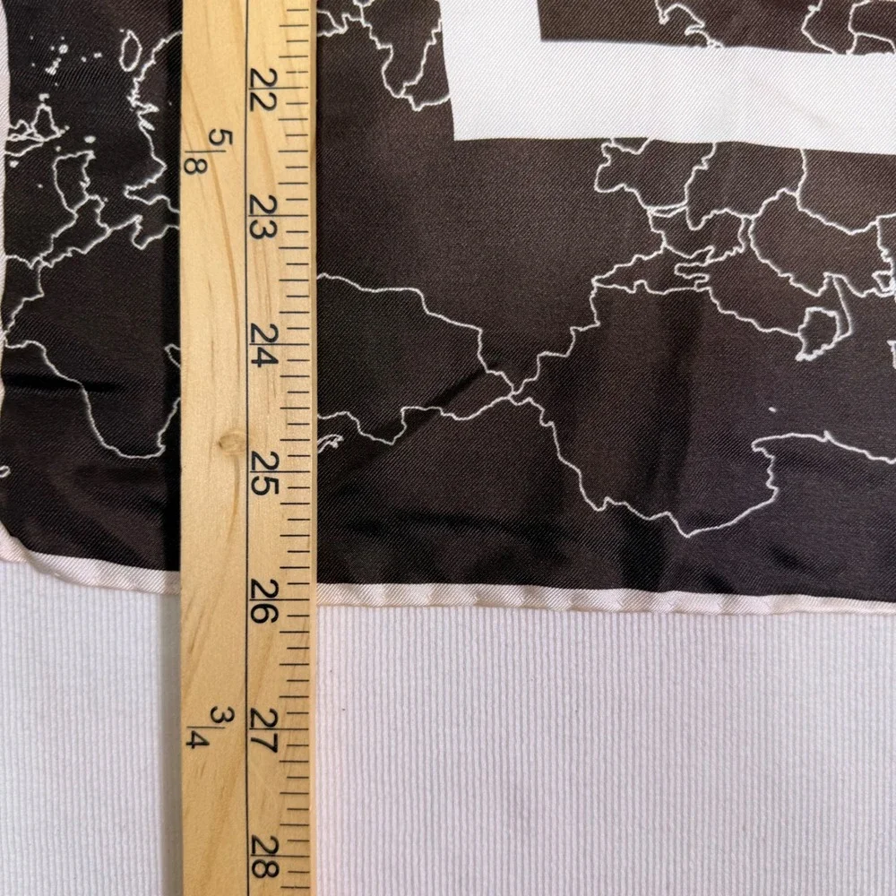 Alviero Martini 1A Classe Scarf OS Brown Geo Map Print 100% Silk Made in Italy